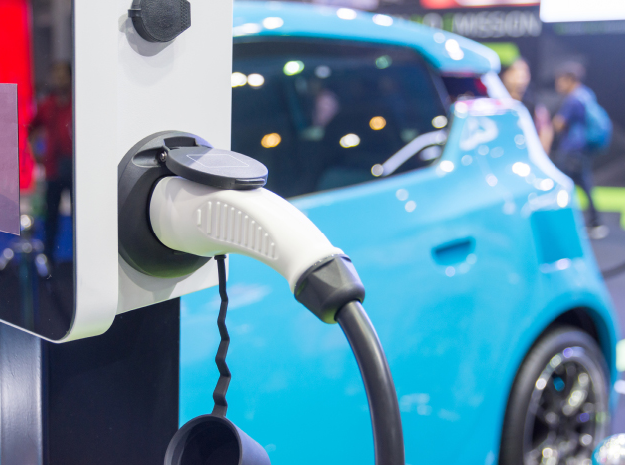 Electric vehicle charging station